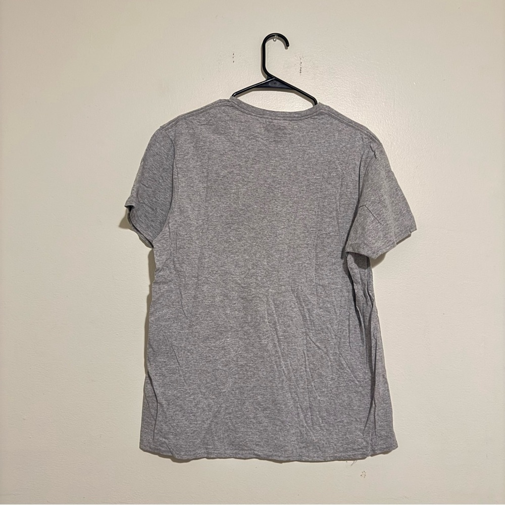 MTV | Gray Tee with American Flag Design - Picture 4 of 4